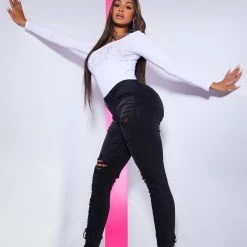 WOMENS JEANS SUPER DISTRESSED SKINNY JEAN-BLACK Best Seller 10 WOMENS JEANS SUPER DISTRESSED SKINNY JEAN-BLACK Best Seller