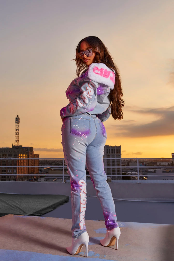 WOMENS JEANS CHARLIZE SKINNY JEAN-LIGHT WASH Best Seller 6 WOMENS JEANS CHARLIZE SKINNY JEAN-LIGHT WASH Best Seller