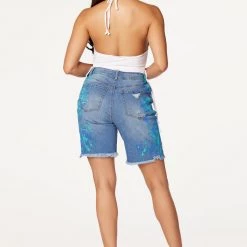 WOMENS SHORTS Carly Med. Wash Bermuda Short Best Seller