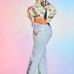 WOMENS JEANS KAZ DISTRESSED WIDE LEG JEAN-LIGHT WASH 11 WOMENS JEANS KAZ DISTRESSED WIDE LEG JEAN-LIGHT WASH