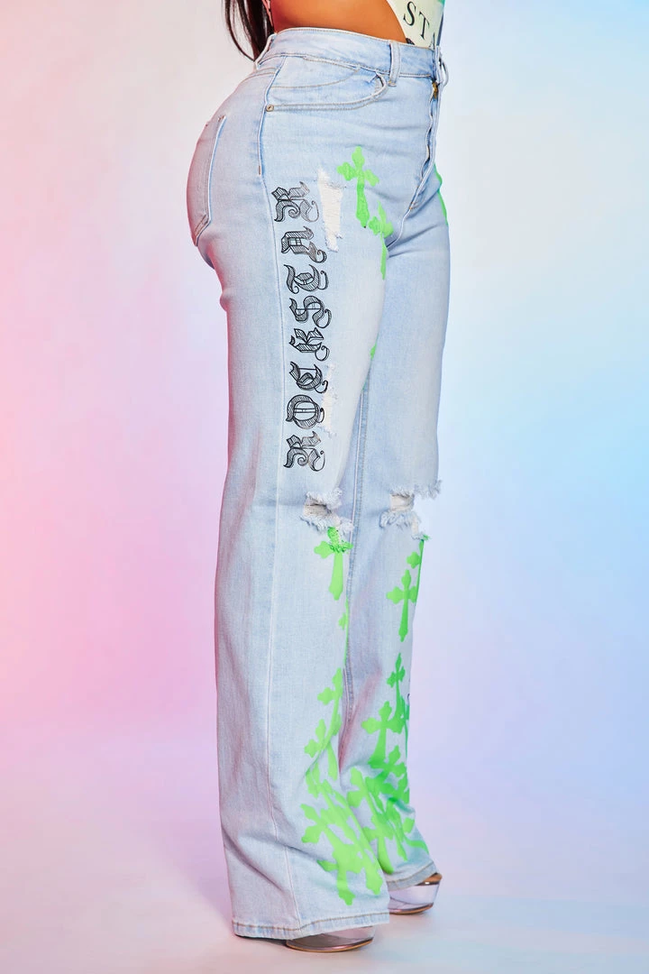 WOMENS JEANS KAZ DISTRESSED WIDE LEG JEAN-LIGHT WASH 6 WOMENS JEANS KAZ DISTRESSED WIDE LEG JEAN-LIGHT WASH