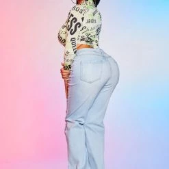 WOMENS JEANS KAZ DISTRESSED WIDE LEG JEAN-LIGHT WASH 12 WOMENS JEANS KAZ DISTRESSED WIDE LEG JEAN-LIGHT WASH